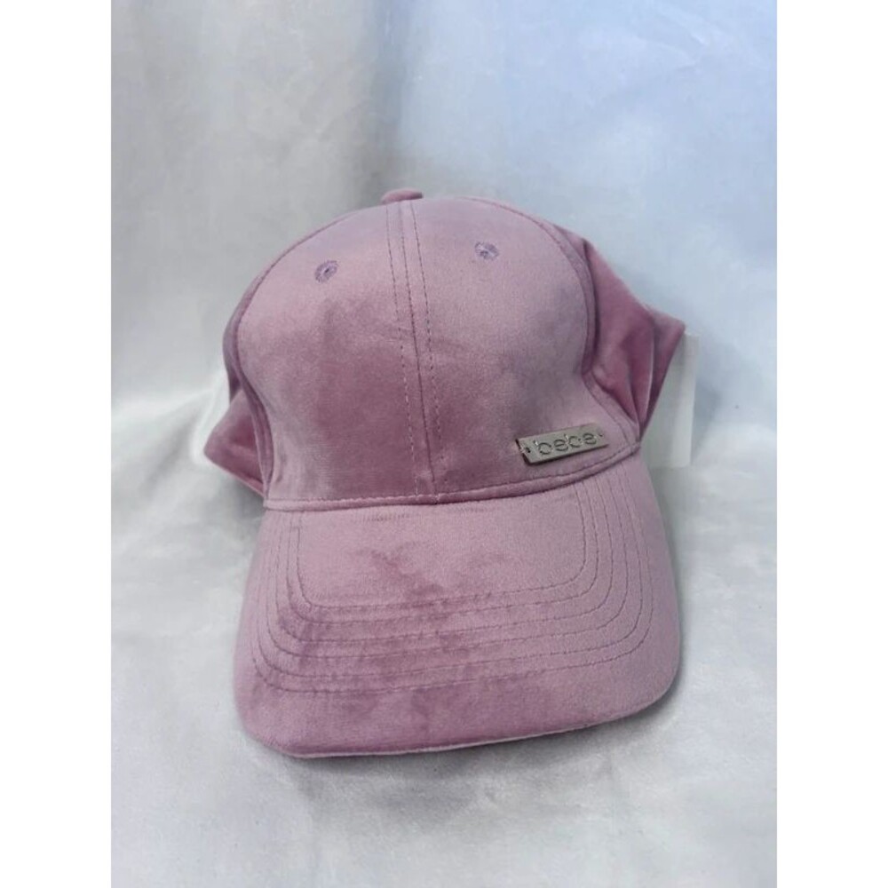 Woman’s hat E106